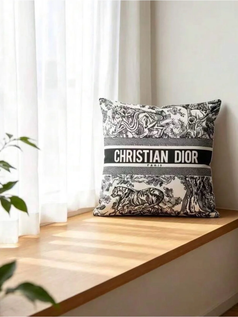 Dior 🖤Pillow Cover Logo Designer - Picture 4 of 5